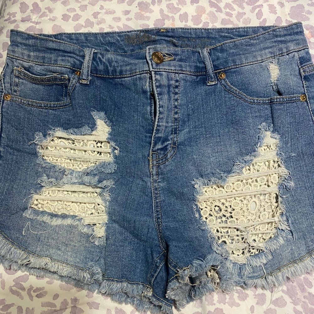 Size 14 Mossimo shorts
